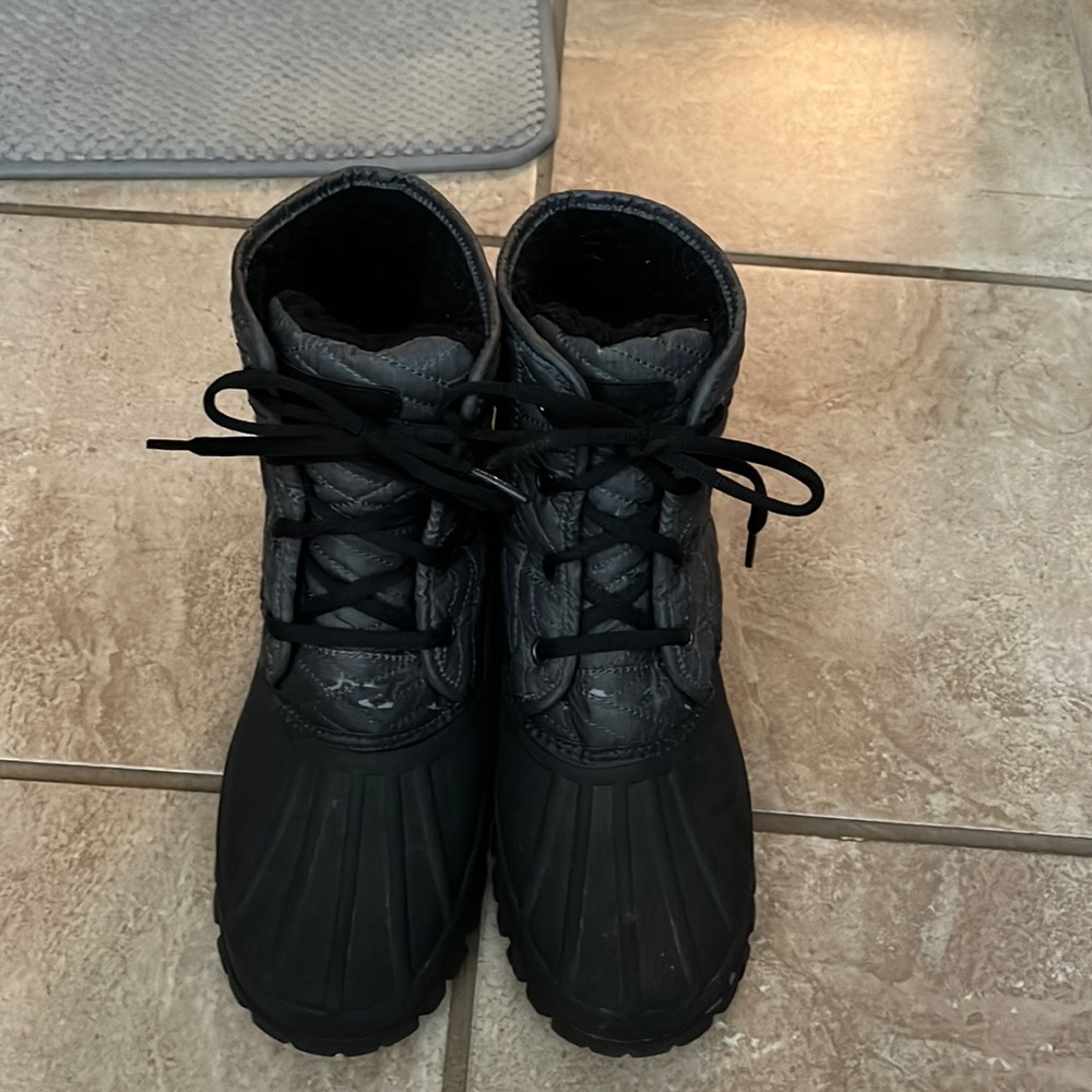 Skechers snow boots
